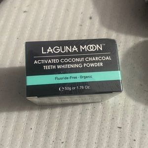 Charcoal teeth whitener
